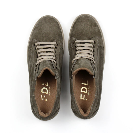 Sneakers Berlino in Camoscio Taupe
